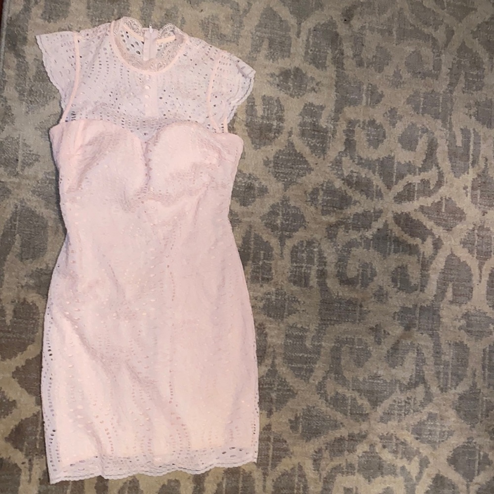 CUTE LIGHT PINK DRESS